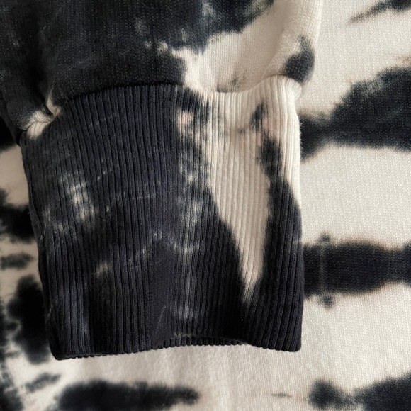 Monrow Tie Dye Sweatshirt. NWT. Made in USA. - Picture 10 of 10